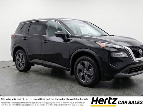 Used 2025 Nissan Rogue SV FWD image 1