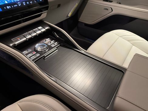 New 2026 Lincoln Nautilus Premier w/ Equipment Group 102A AWD/4WD image 27