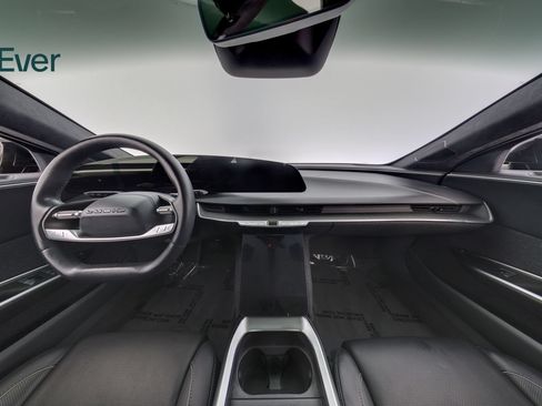 Used 2023 Lucid Air Touring AWD/4WD image 26
