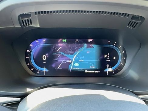 Certified 2022 Volvo XC60 B5 Momentum w/ Advanced Package image 19