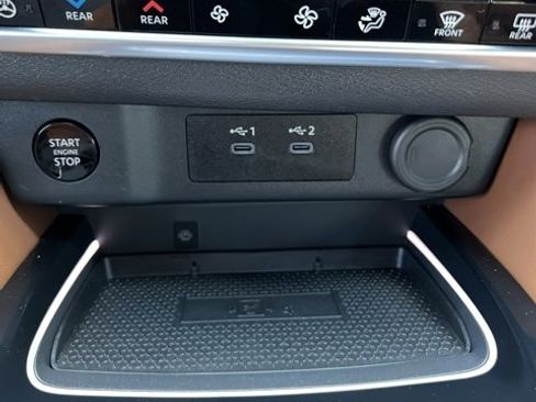 Used 2024 Nissan Rogue Platinum w/ Platinum Premium Package image 34