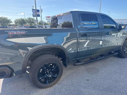 Used 2025 Chevrolet Silverado 1500 LT Trail Boss w/ Convenience Package II AWD/4WD image 5