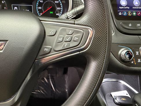 Used 2025 Chevrolet Malibu LT image 16