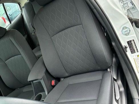 Used 2023 Toyota Corolla LE image 17