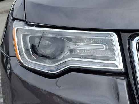 Used 2020 Jeep Grand Cherokee Overland image 9