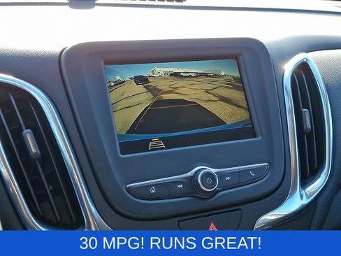 Used 2019 Chevrolet Equinox LT image 19