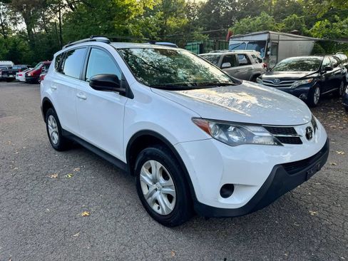 Used 2013 Toyota RAV4 LE AWD/4WD image 3