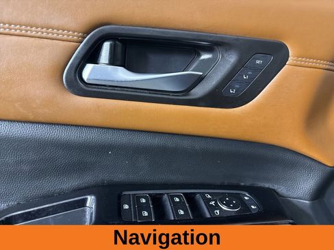 Used 2023 Nissan Pathfinder Platinum w/ Cargo Package image 10