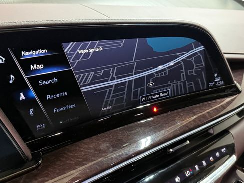 Certified 2023 Cadillac Escalade ESV Sport Platinum AWD/4WD image 36