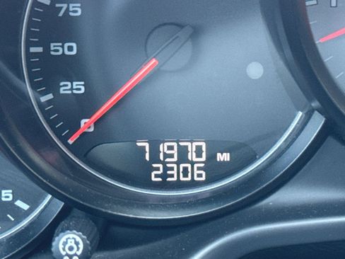 Used 2015 Porsche Panamera GTS image 19