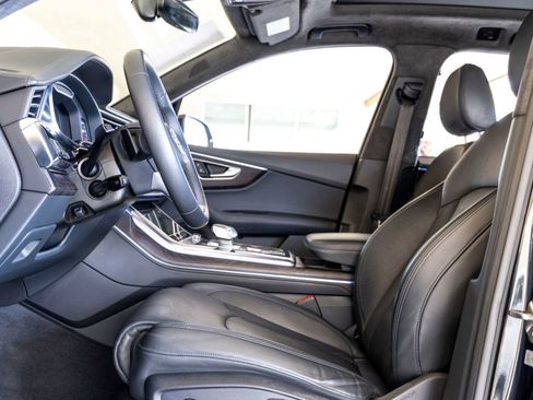 Used 2022 Audi Q7 3.0T Prestige image 16