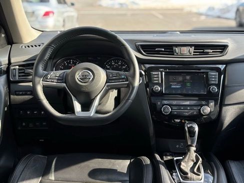 Used 2020 Nissan Rogue SL w/ Premium Package image 28