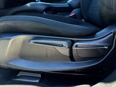 Used 2024 Honda HR-V Sport image 12