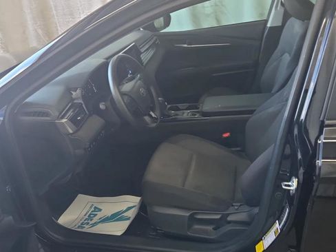 Used 2025 Toyota Camry LE FWD image 4