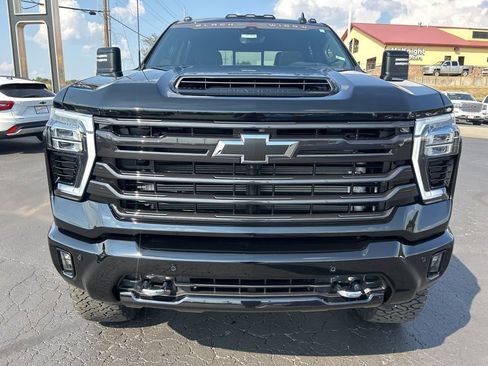 New 2025 Chevrolet Silverado 2500 High Country w/ High Country Premium Package AWD/4WD image 3