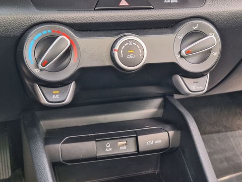 Used 2020 Kia Rio S image 21
