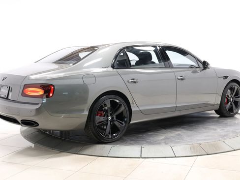 Used 2017 Bentley Flying Spur S W12 AWD/4WD image 4