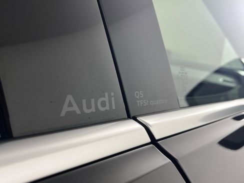 Certified 2025 Audi Q5 Premium w/ Convenience Package image 8