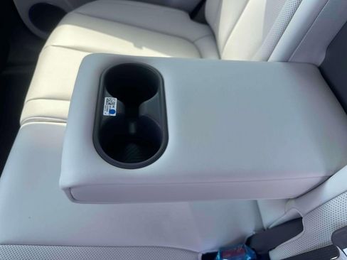 Used 2024 Hyundai Ioniq 5 Limited image 12