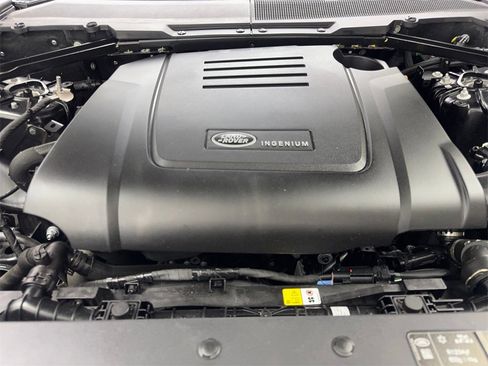 Used 2025 Land Rover Defender 110 S image 70