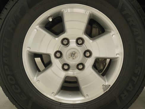 Used 2009 Toyota Tacoma PreRunner RWD image 17