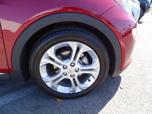 Used 2021 Chevrolet Bolt LT FWD image 7