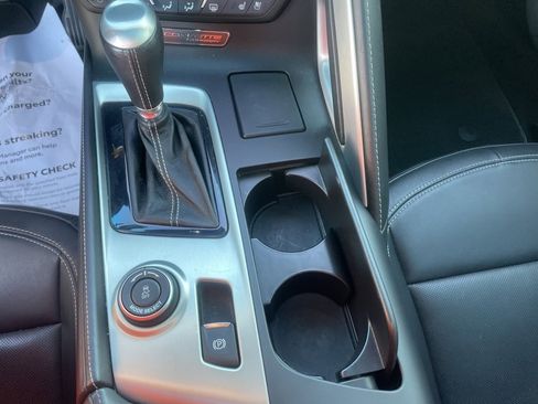 Used 2014 Chevrolet Corvette Z51 w/ 3LT Preferred Equipment Group image 18