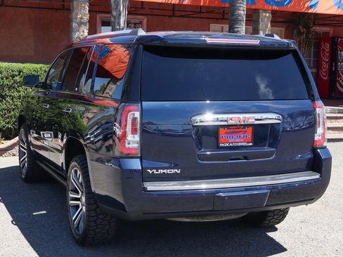 Used 2018 GMC Yukon Denali w/ Denali Ultimate Package AWD/4WD image 6