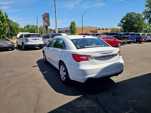 Used 2013 Chrysler 200 LX FWD image 8