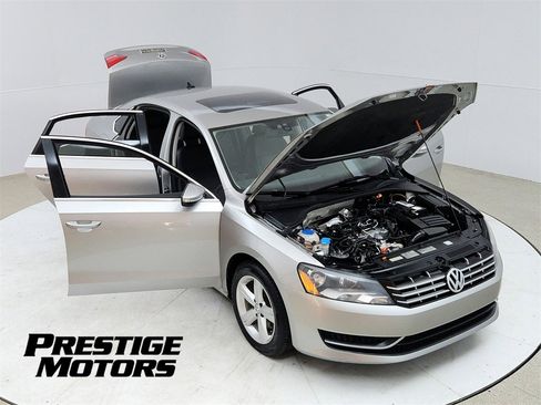 Used 2012 Volkswagen Passat TDI SE image 21