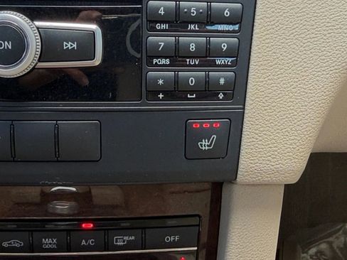 Used 2012 Mercedes-Benz E 350 4MATIC Sedan image 22