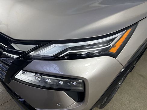 New 2026 Nissan Rogue Platinum w/ Tech Package image 29