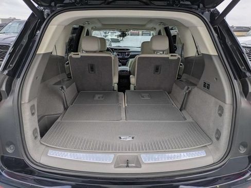 Used 2021 Cadillac XT6 Premium Luxury w/ LPO, Floor Liner Package FWD image 12