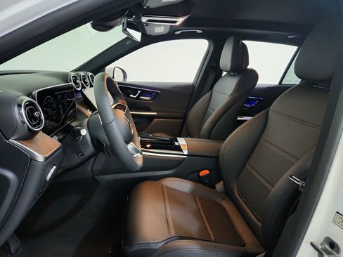 New 2026 Mercedes-Benz GLC 300 image 7