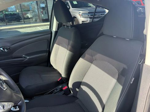 Used 2016 Nissan Versa SV image 16