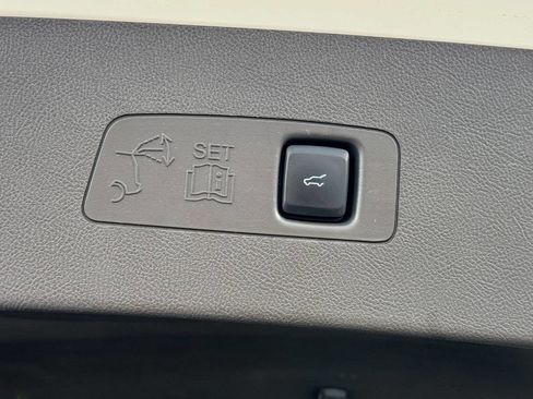 Used 2021 Lincoln Corsair AWD w/ Sport Package image 15