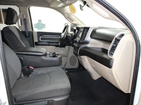 Used 2022 RAM 3500 Big Horn image 28