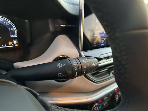 Used 2025 Jeep Compass Limited w/ Elite Group image 32