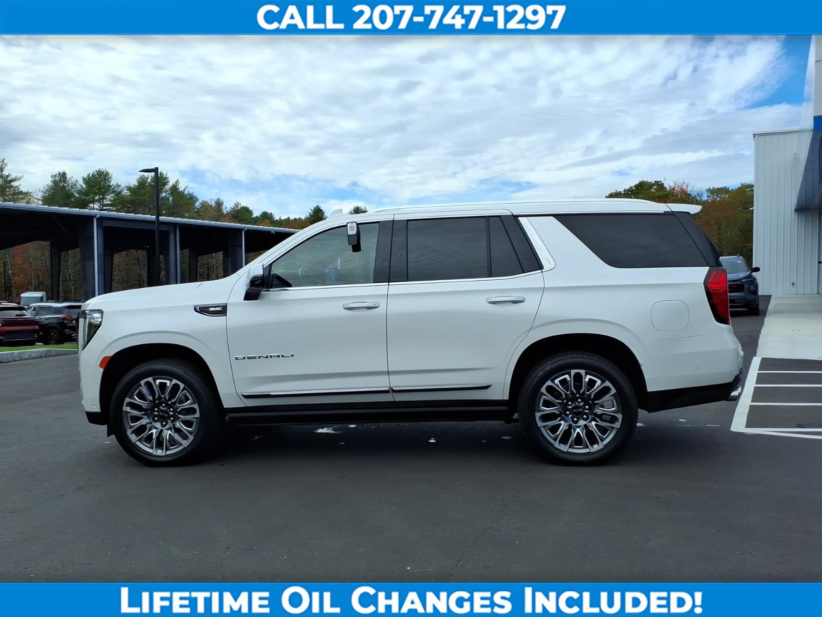 Used 2024 GMC Yukon Denali Ultimate AWD/4WD image 8