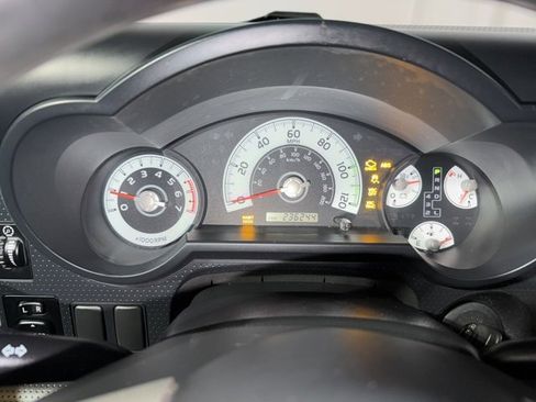 Used 2007 Toyota FJ Cruiser 4WD image 19