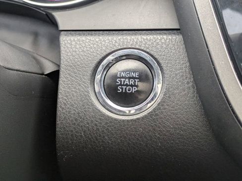 Used 2019 Toyota Camry XSE image 29