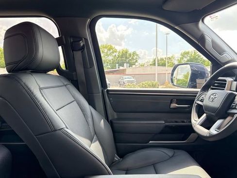 Used 2025 Toyota Tundra Limited image 18