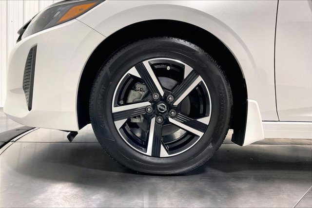 Used 2024 Nissan Sentra SV w/ All-Weather Package FWD image 9