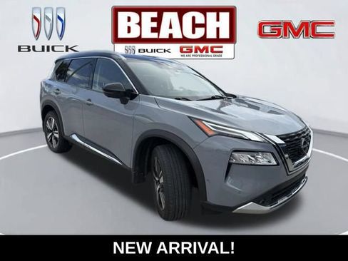 Used 2022 Nissan Rogue Platinum w/ Head-Up Display Package FWD image 1