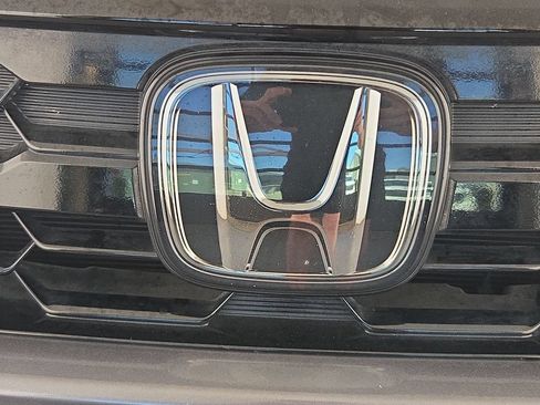 Used 2025 Honda Odyssey Elite image 22