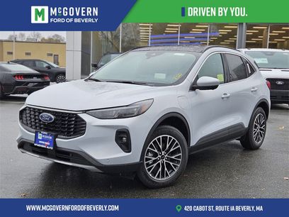 New 2025 Ford Escape SE w/ PHEV Premium Package