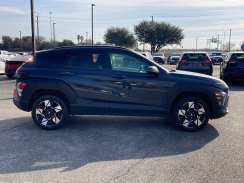 Used 2025 Hyundai Kona SEL image 3