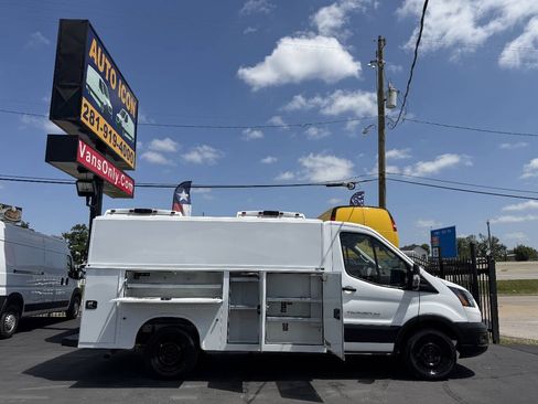 Used 2020 Ford Transit 350 w/ Interior Upgrade Package RWD image 4