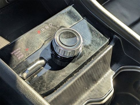 Used 2024 Jeep Grand Cherokee L Limited w/ Luxury Tech Group II image 18