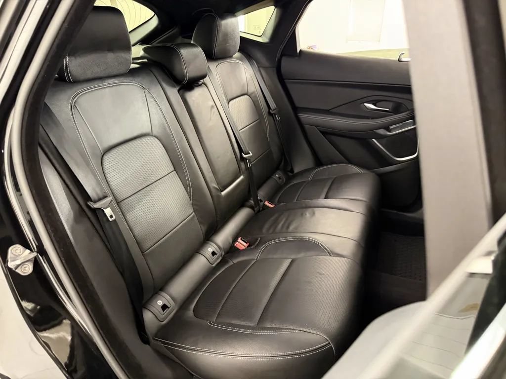 Used 2018 Jaguar E-PACE R-Dynamic S AWD/4WD image 41